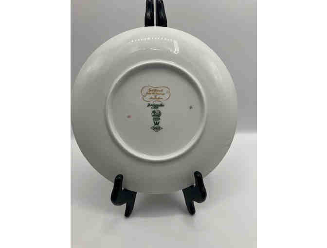 Set of 8 porcelain salad plates depicting Audubon bird drawings