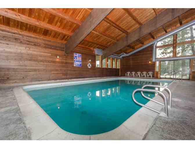 Mammoth Condo: 2 Nights in Winter OR 5 Nights in Summer