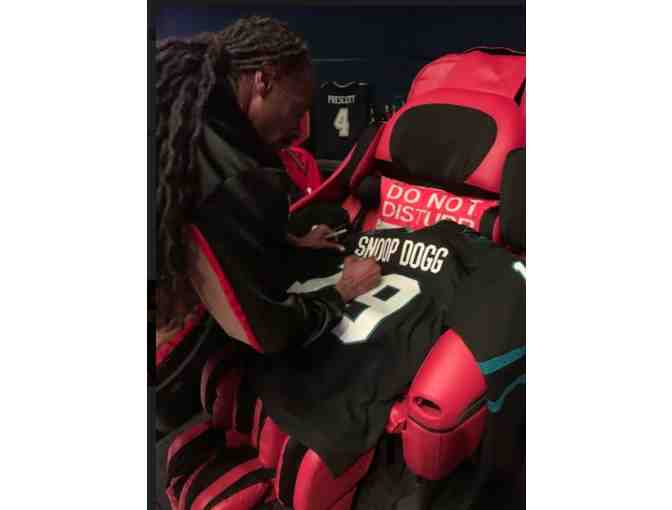 Snoop Dogg: Signed Sharks Jersey and Hat