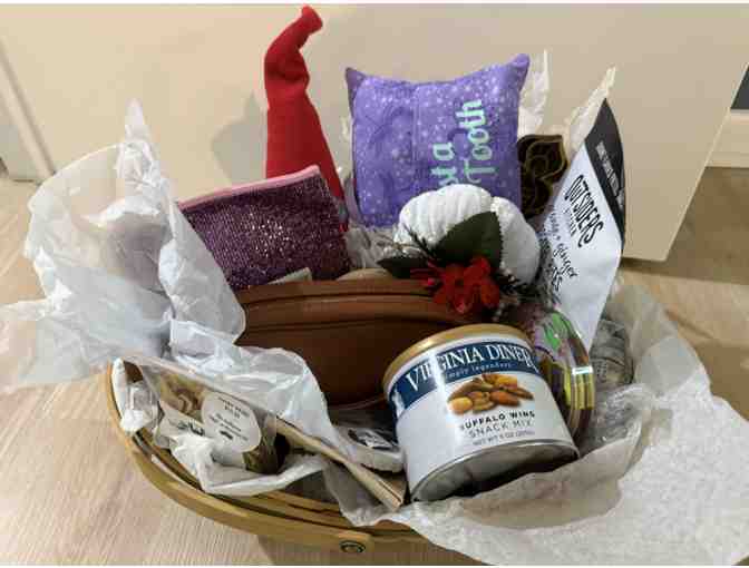 Williamsburg Bazaar Treasures