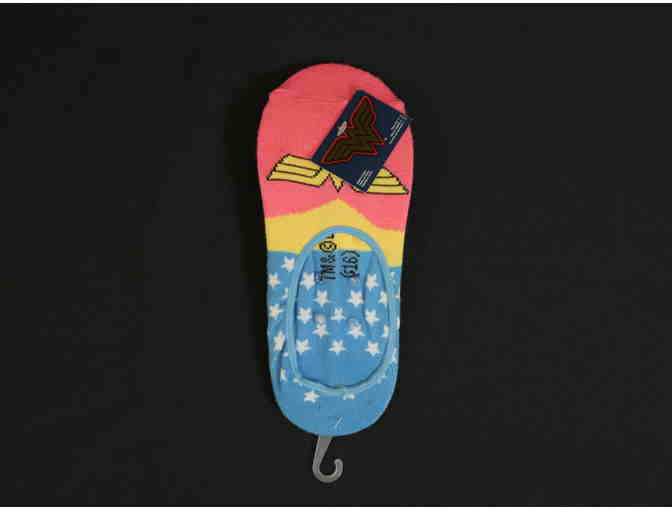 WONDER WOMAN SHIRTS & MORE