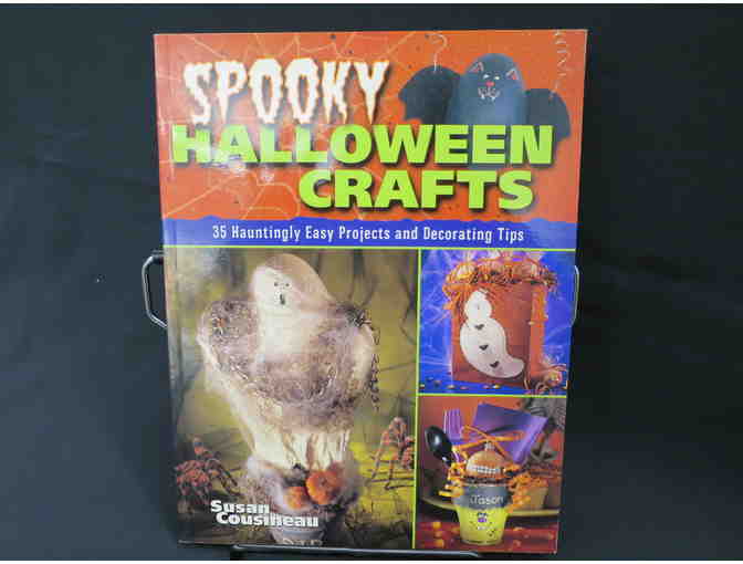 HALLOWEEN FUN BOOK COLLECTION