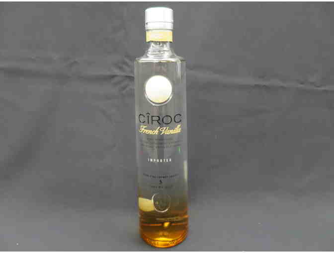 CIROC-ING AROUND THE CHRISTMAS TREE