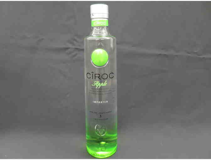 CIROC-ING AROUND THE CHRISTMAS TREE