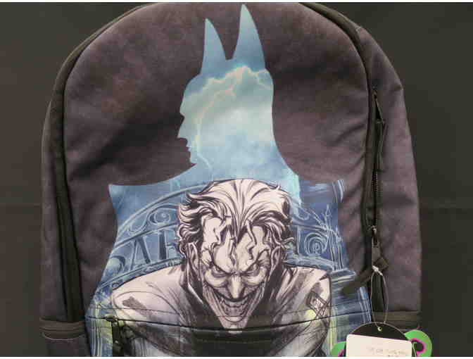 THE JOKER: BACKPACK, ALARM CLOCK AND WATER BOTTLE