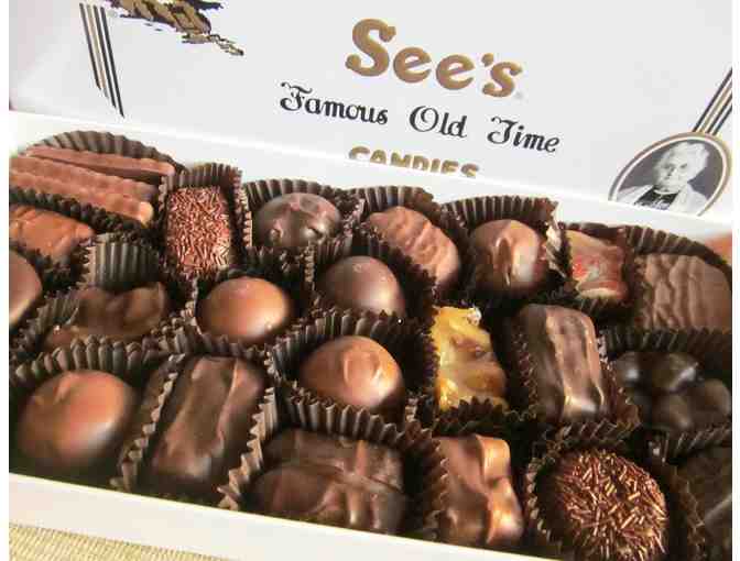 HOLIDAY ROMANCE: DVDs & BOOKS SET