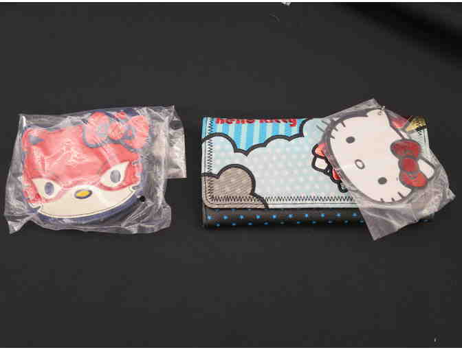 MEOW: HELLO KITTY PACKAGE - ACCESSORIES, PENS, WATER BOTTLE, STICKERS & MORE