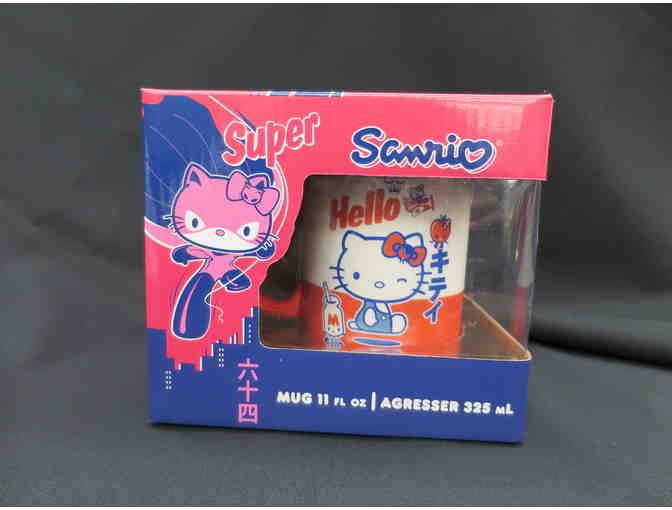 MEOW: HELLO KITTY PACKAGE - ACCESSORIES, PENS, WATER BOTTLE, STICKERS & MORE