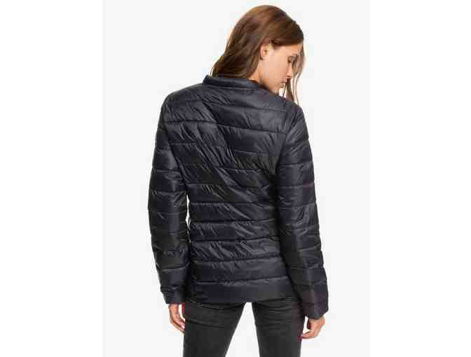 WOMAN ON THE MOVE TRAVEL PACKAGE: JACKET, HAT, SUNGLASSES & MORE