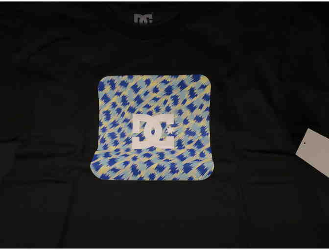 BOYS T-SHIRT COLLECTION BY DC SHOES BRAND: SIZE 12/M