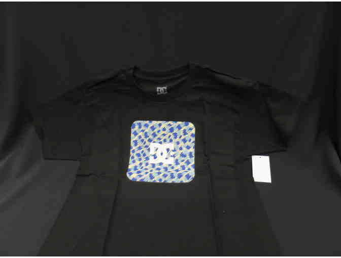BOYS DC SHOES BRANDED T-SHIRT COLLECTION: SIZE 10/S