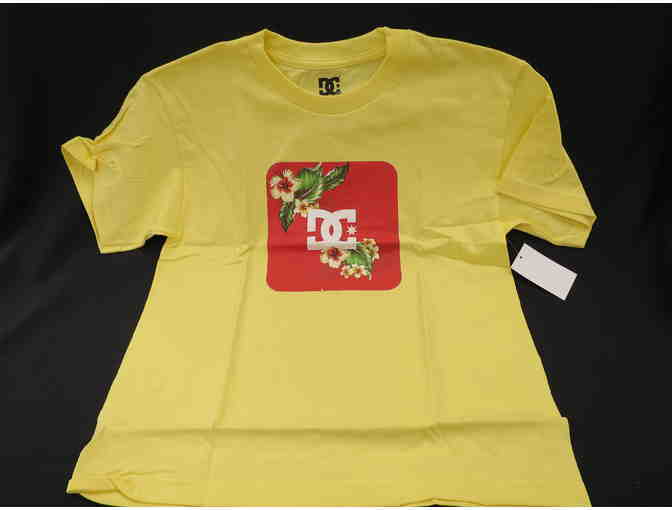 BOYS DC SHOES BRANDED T-SHIRT COLLECTION: SIZE 10/S