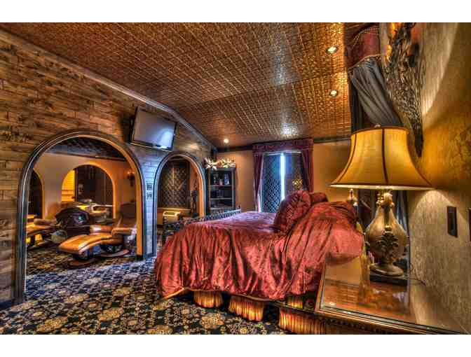 Fantasy Suite - One Night - Sunset Inn & Suites - Clinton, IL