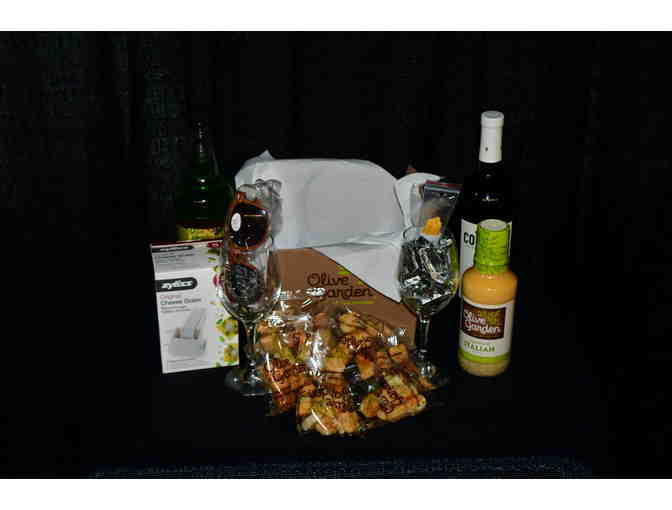 Olive Garden Gift Basket