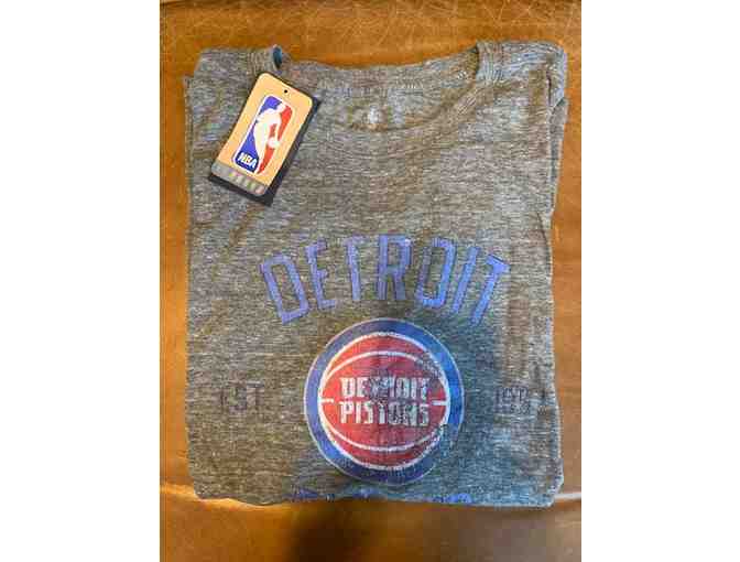 4 Lower Bowl Tickets to Detroit Pistons vs LA Lakers in Michigan