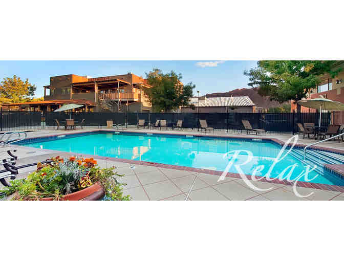 1 Night Lodging at Best Western Canyonlands Inn