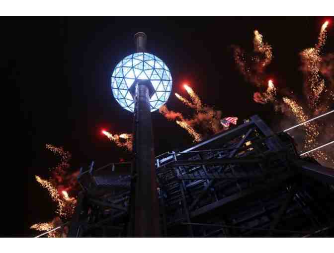NYC Experience of a Lifetime! Four (4) VIP Tickets to ABC New Year's Eve in Times Square